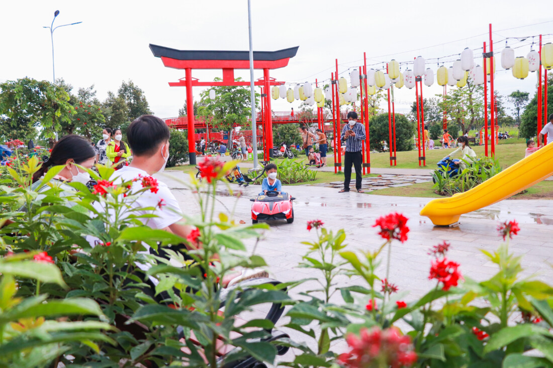 Khu chợ đêm và vui chơi trẻ phong cách Nhật