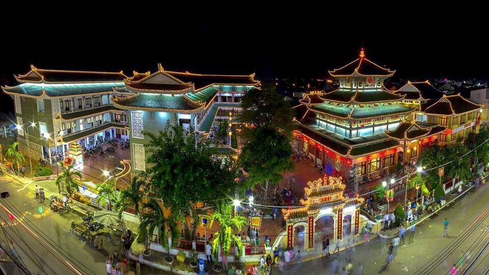 Toàn cảnh Miếu Bà Chúa Xứ
